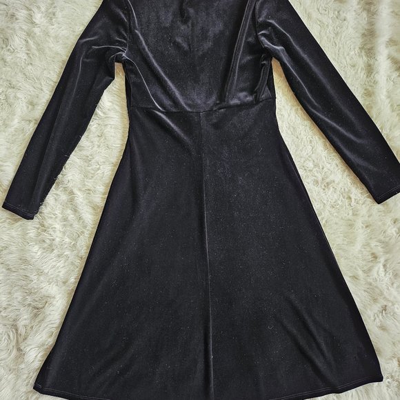 Tiana B. Women's Black Velvet Long Sleeves Midi Dress Size S - Picture 3 of 7